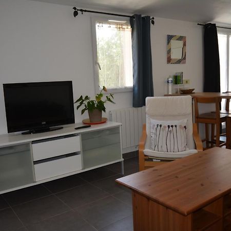 Grand Studio Independant Avec Jardin Goussainville  Bagian luar foto